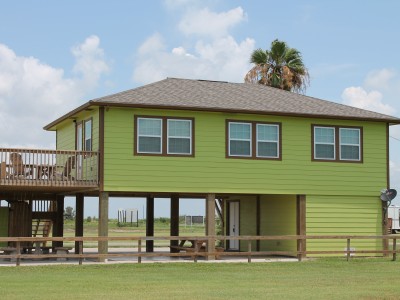 Balsamo's Original Boardhouse, Vacation Rental in Crystal Beach, TX